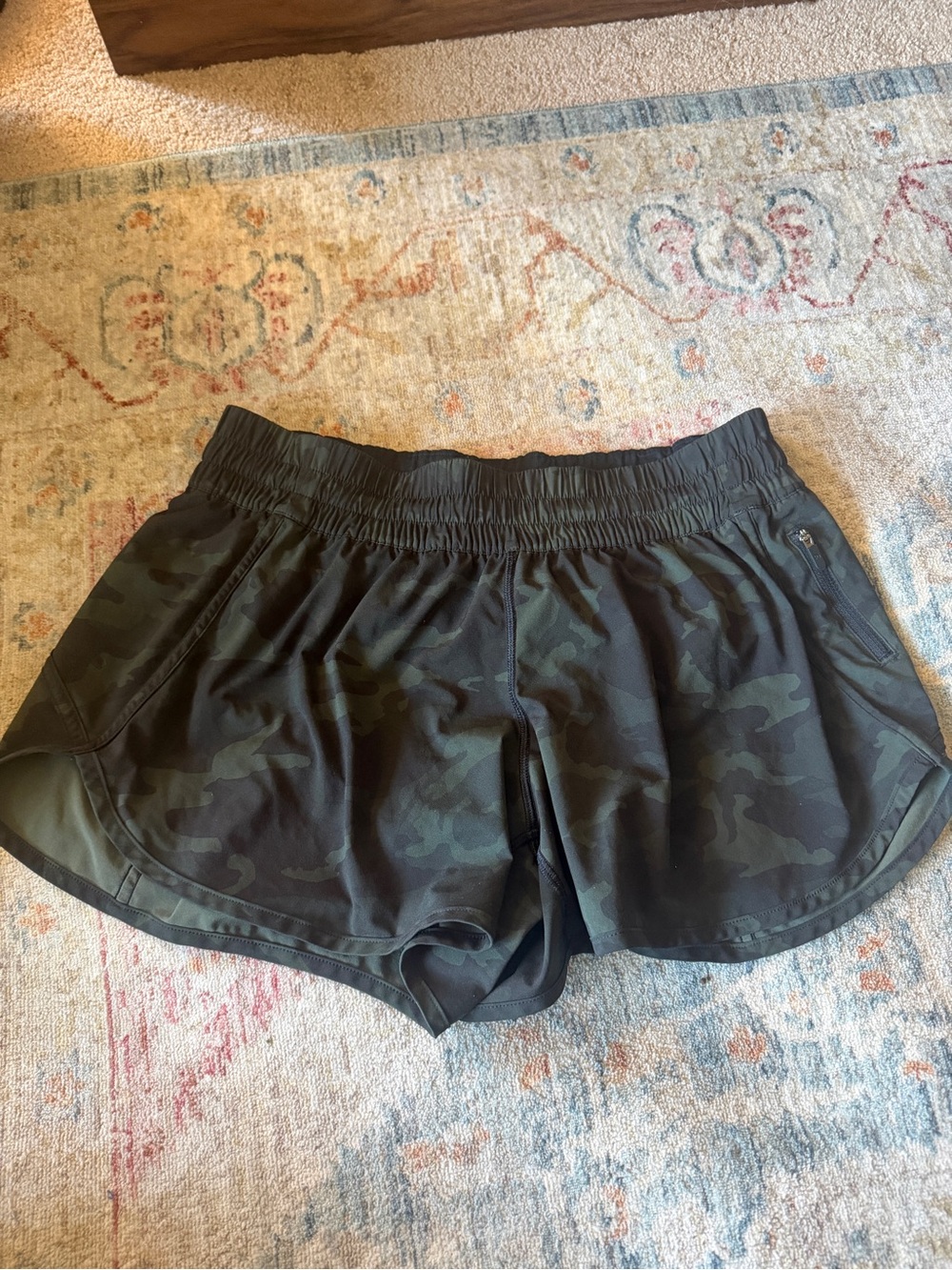 lululemon athletica Women’s Camouflage Athletic Shorts - Black/Green